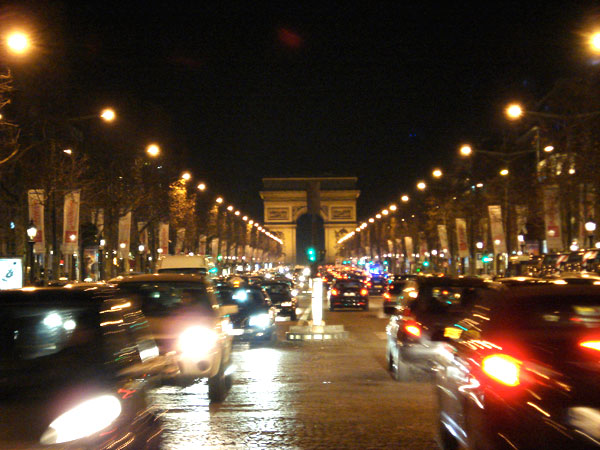 Champs-Élysées e Arco do triunfo - Paris - Fui e Vou Voltar - Alessandro Paiva