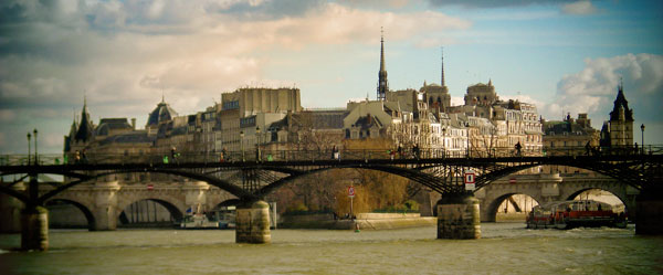 Pont des Arts com Île de la Cité ao fundo - Paris - Fui e Vou Voltar - Alessandro Paiva