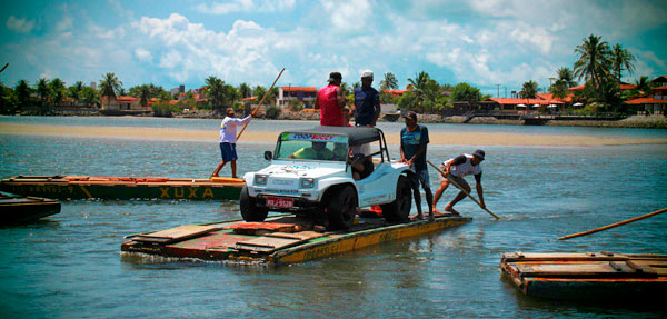 Travessia de bugue em balsa sobre o rio Ceará-Mirim - Natal - Fui e Vou Voltar - Alessandro Paiva