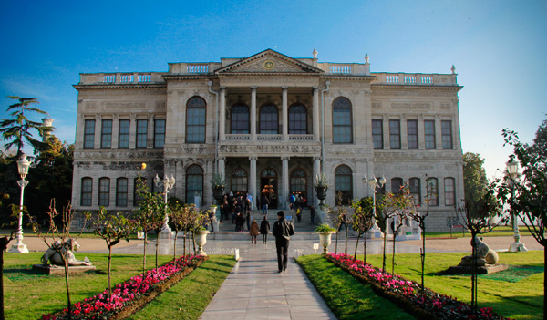 Fachada do Palácio Dolmabahçe - Istanbul - Fui e Vou Voltar - Alessandro Paiva