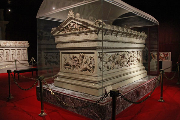 Sarcófago de Alexandre, no Museu de Antiguidades Orientais - Istanbul - Fui e Vou Voltar - Alessandro Paiva