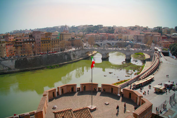 Rio Tibre visto do terraço de Sant'Angelo - Roma - Fui e Vou Voltar - Alessandro Paiva