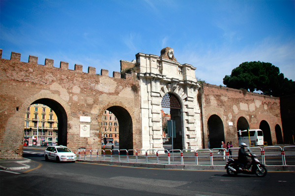 Porta de San Giovanni  - Roma - Fui e Vou Voltar - Alessandro Paiva