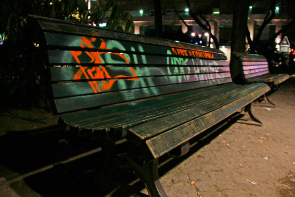 Banco de praça - Berlin - Fui e Vou Voltar - Alessandro Paiva