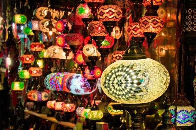 Luminárias no Grande Bazar