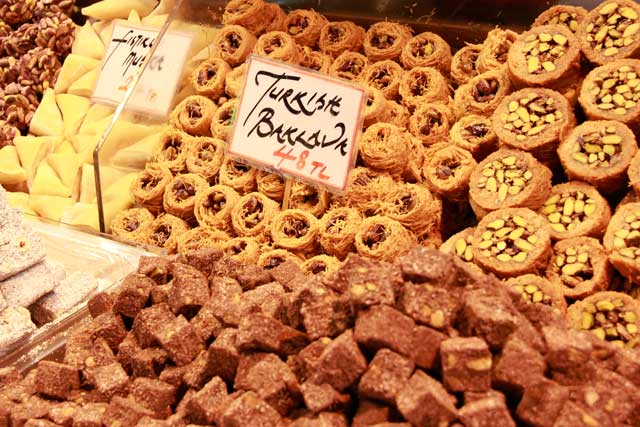 Delícias turcas, com destaque para a baklava