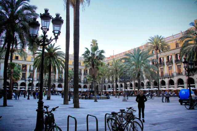 Plaça Reial (Praça Real)