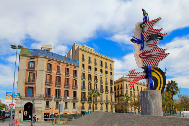 Escultura El Cap de Barcelona, de Roy Lichtenstein