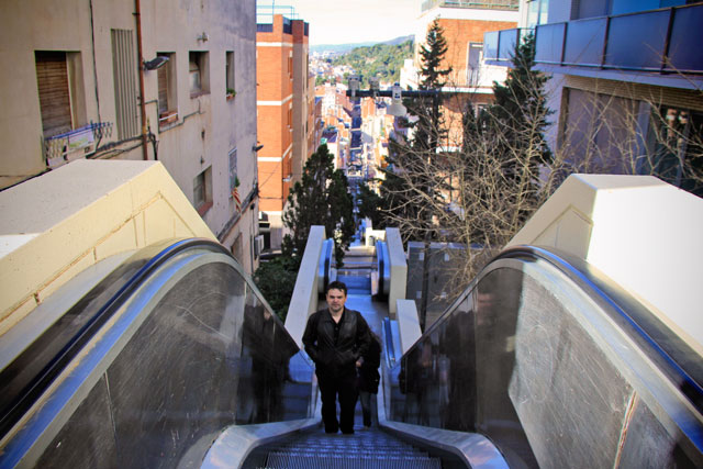Escada rolante da Baixada de la Glòria, que leva ao Parc Güell