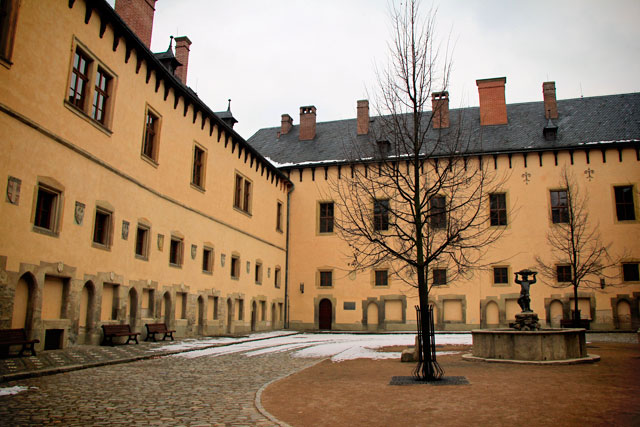 Pátio central do Tribunal Italiano