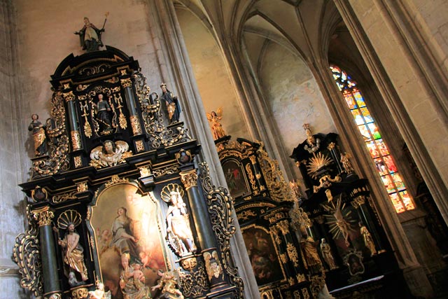 Decoração no interior da Igreja Santa Bárbara