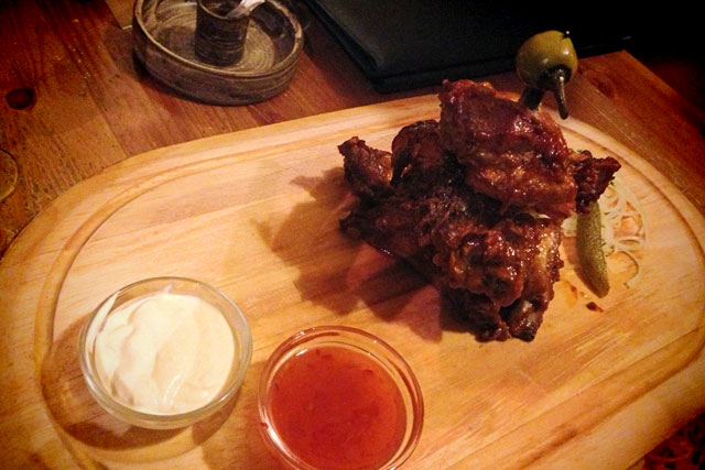 Costelinha servida no restaurante U Matějíčků