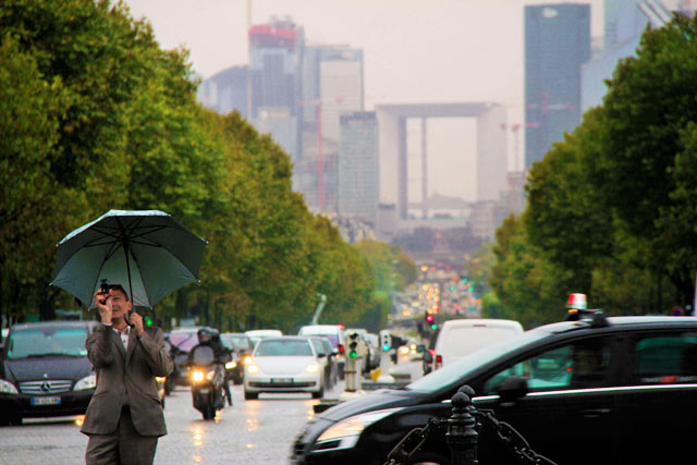 Avenue de la Grande-Armée e La Défense vistos do Arco do Triunfo