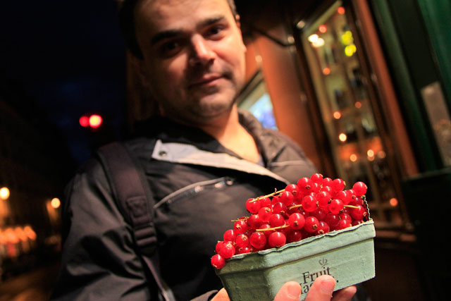 Élcio prefere groselhas ao sorvete da Maison Bertillon