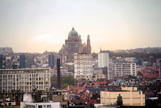 Basilique Nationale du Sacré-Cœur, vista da Place Poelaert