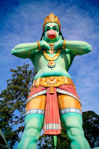 Estátua de 15 metros do deus hindu Hanuman