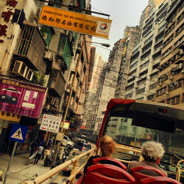 Passeio por Macau em ônibus turístico panorâmico (via Instagram)