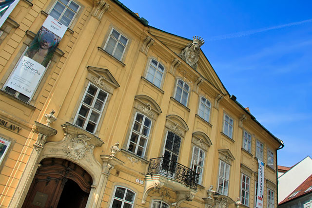 Edifício da Galéria mesta Bratislavy, na Praça Franciscana