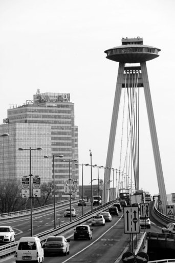 Most SNP, vista da Staromestská