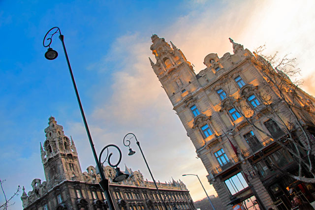 Ferenciek tere (Praça Franciscana)