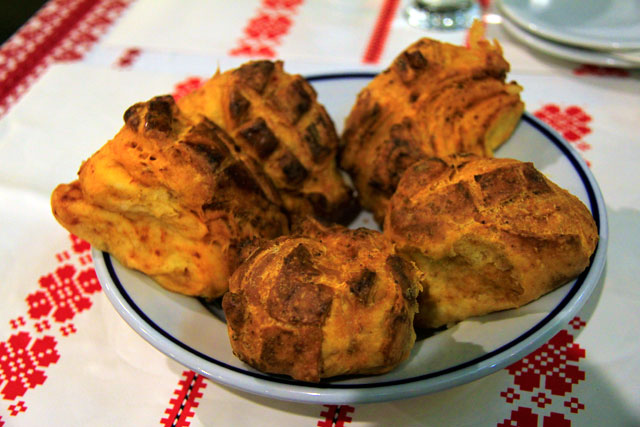 Porção de pogácsa