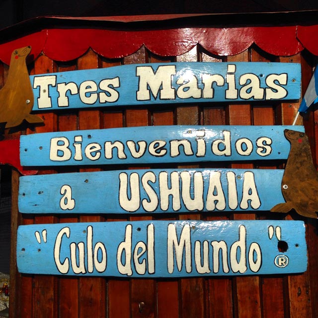 Placa situada no Porto de Ushuaia (via Instagram)