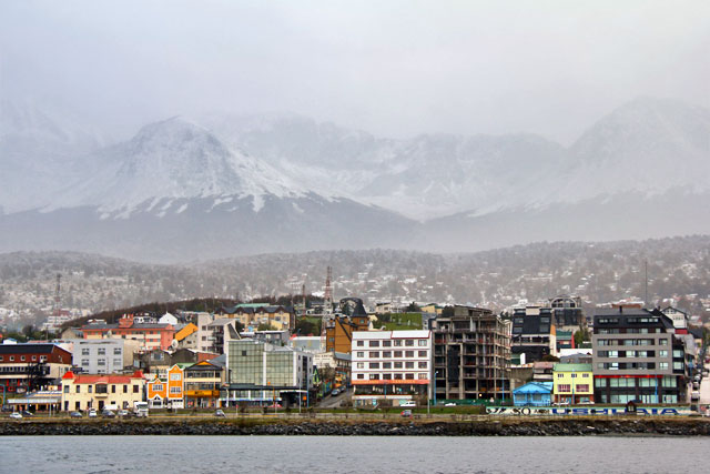 Ushuaia vista da baía, no passeio à Isla de los Lobos