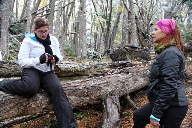Pausa para descanso, na Senda Pampa Alta, no Parque Nacional Tierra del Fuego