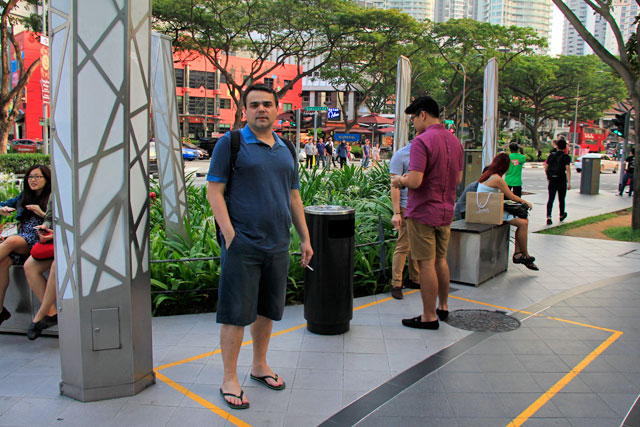 Área reservada para fumantes, na Grange Road