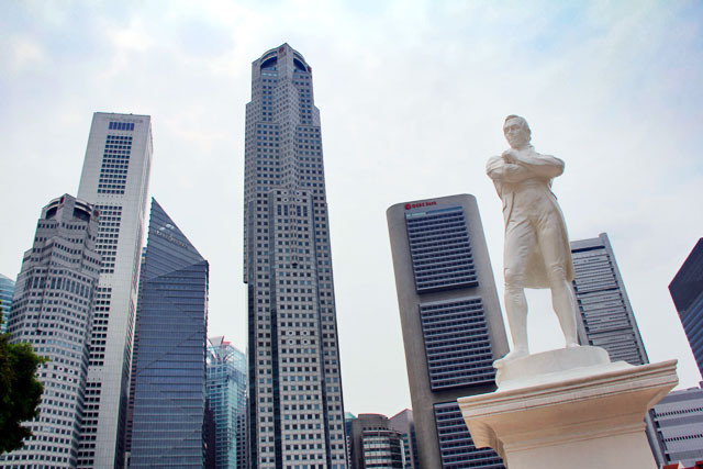 Estátua de Sir Stamford Raffles, no Sir Raffles' Landing Site