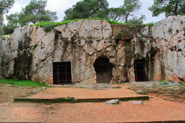 Prisão de Sócrates, no Monte Philopappou