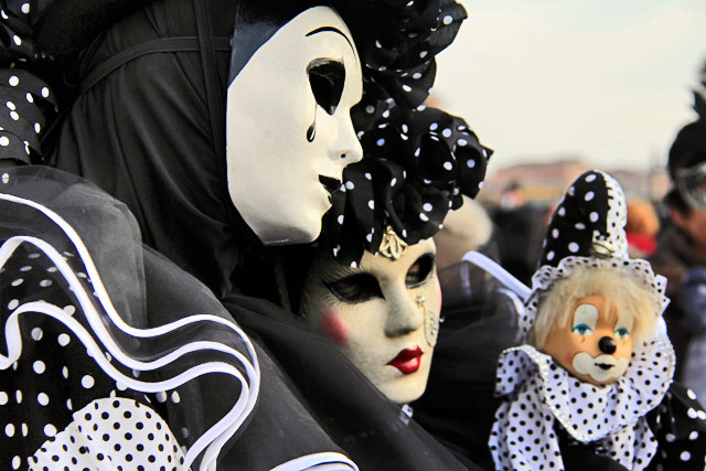 Foliões na Piazza San Marco