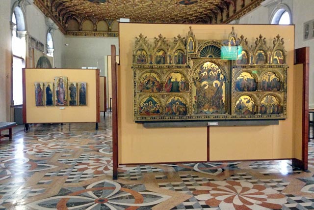 Painéis dos séculos 14 e 15, na Gallerie dell'Accademia