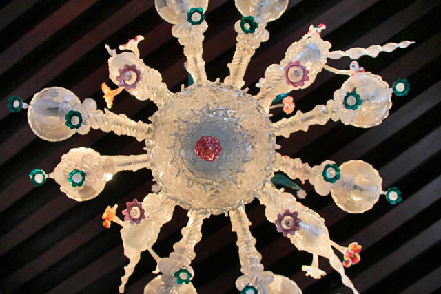 Candelabro em um dos salões do Ca' Rezzonico