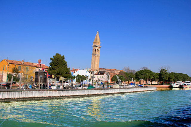 Torre da Chiesa di San Martino, em Burano