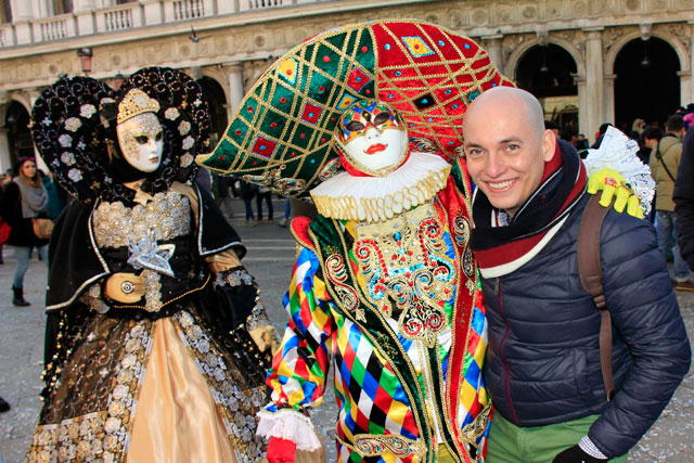 Foliões na Piazza San Marco