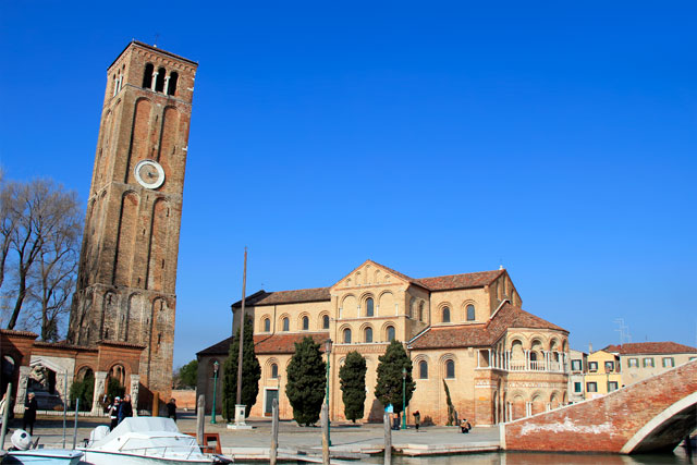 Campanário da Chiesa dei Santi Maria e Donato