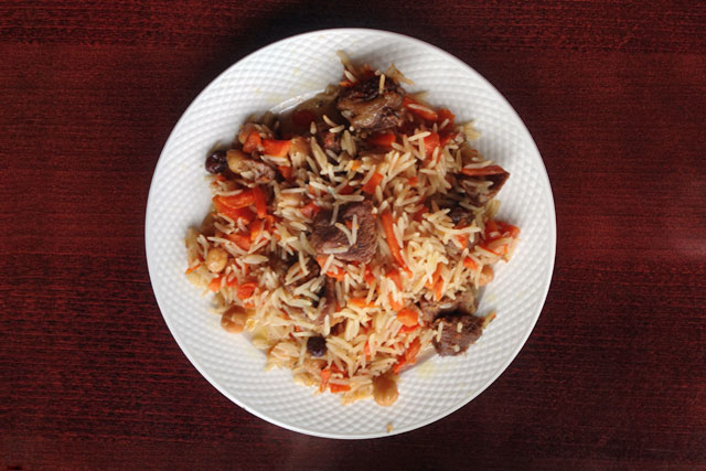 Plovs, servido no Uzbeku Šašliks