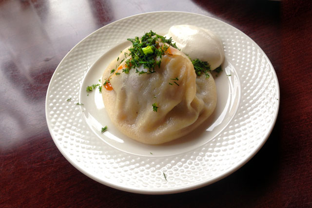 Manti, servido no Uzbeku Šašliks