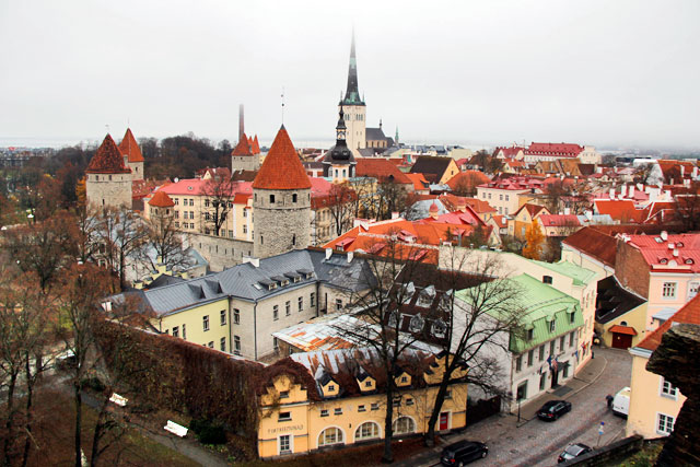 Tallinn vista da plataforma de observação de Patkuli