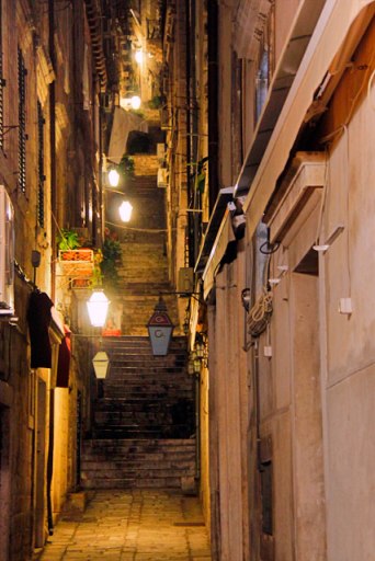 Beco que desemboca na Stradun