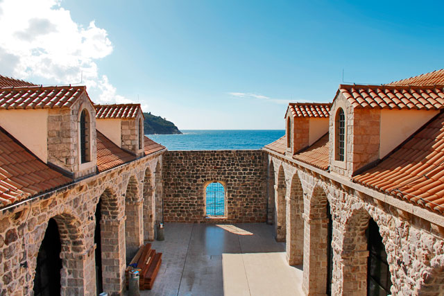 Mar Adriático visto do Centro Educacional DEŠA