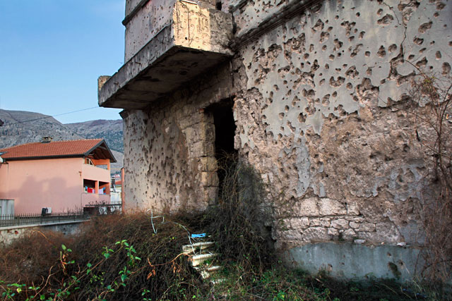 Edifício em ruínas na Bulevar